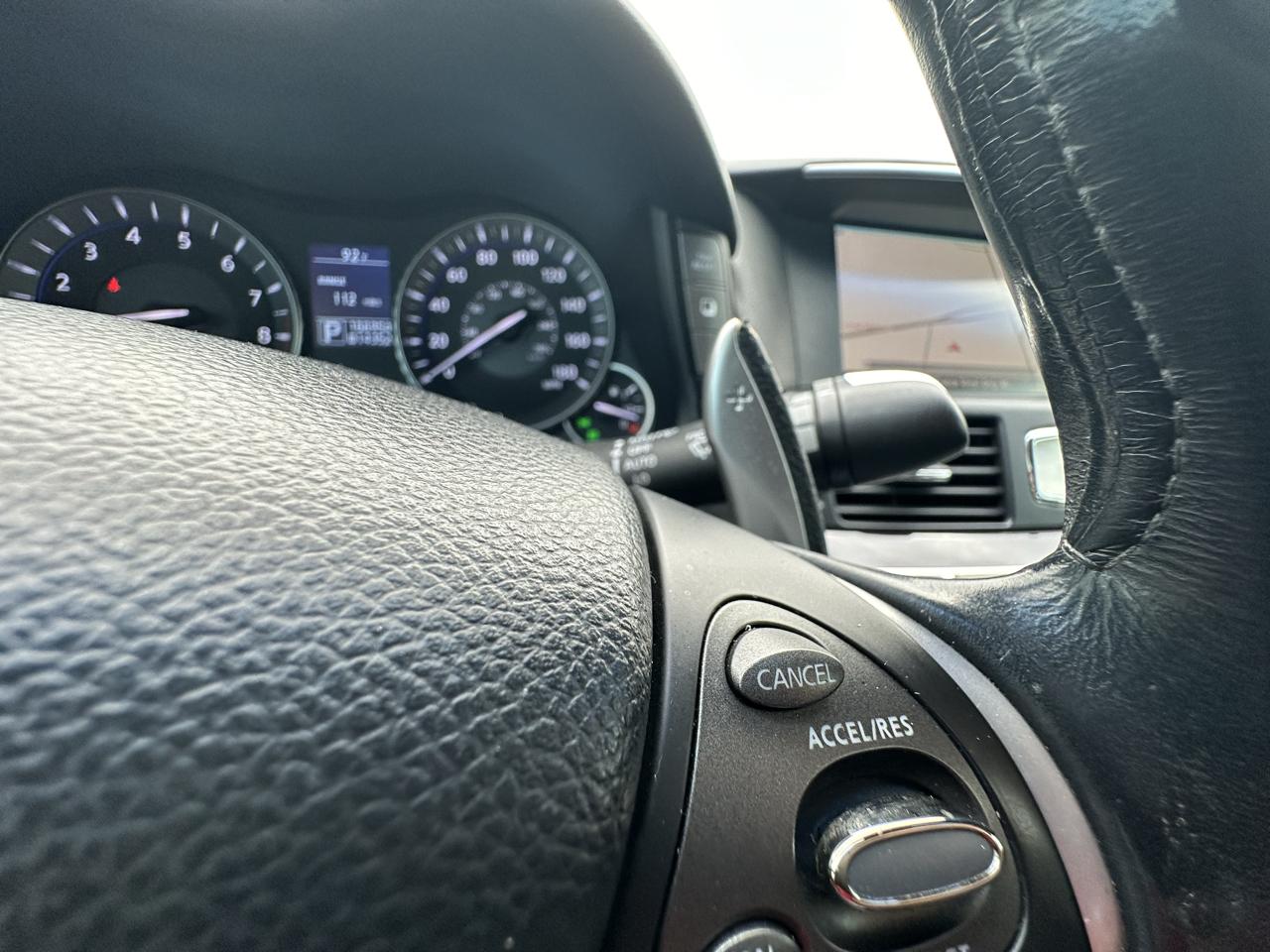 Infiniti M  2011