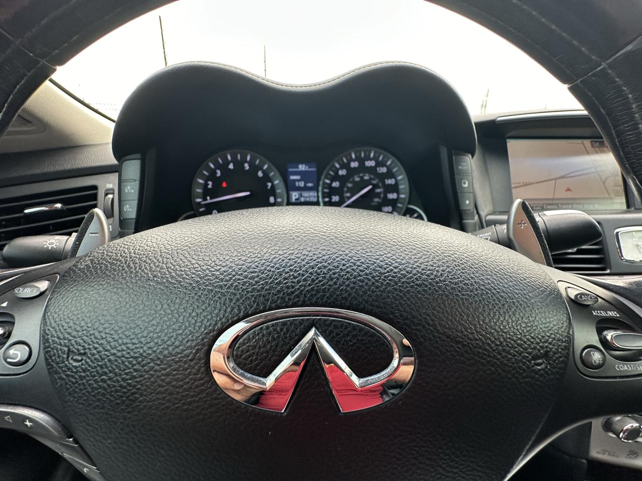 Infiniti M  2011