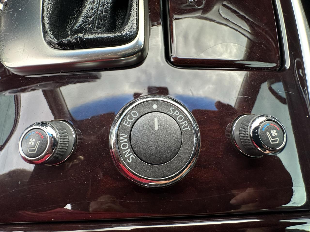 Infiniti M  2011