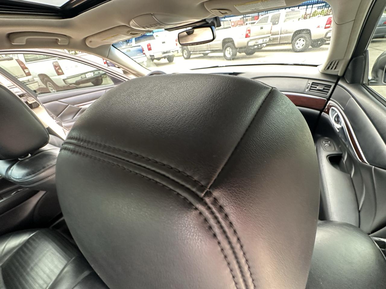 Infiniti M  2011