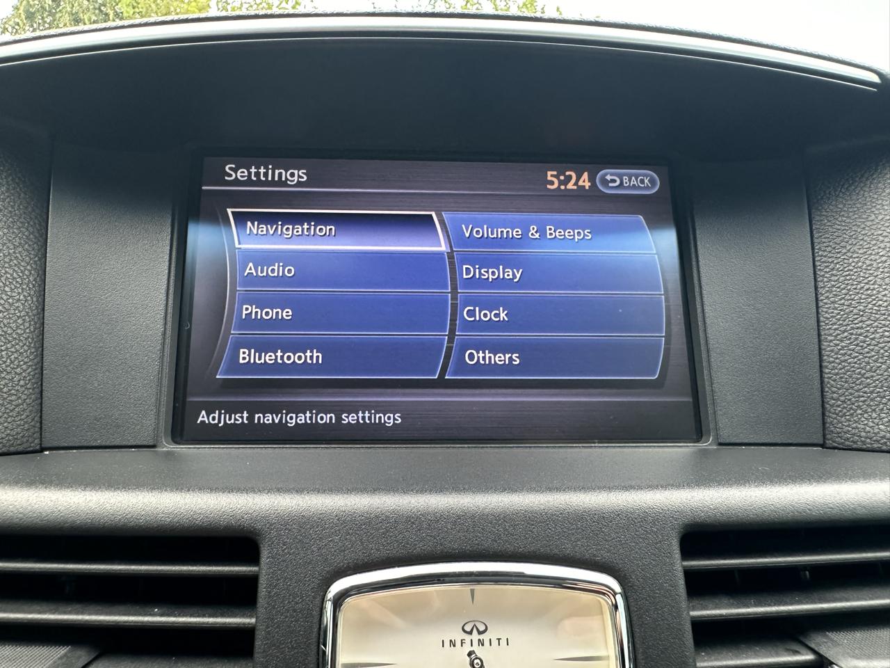 Infiniti M  2011