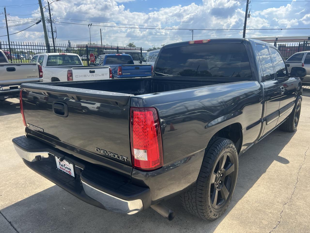Chevrolet Silverado 1500 Ext. Cab Short Bed 2WD 2003