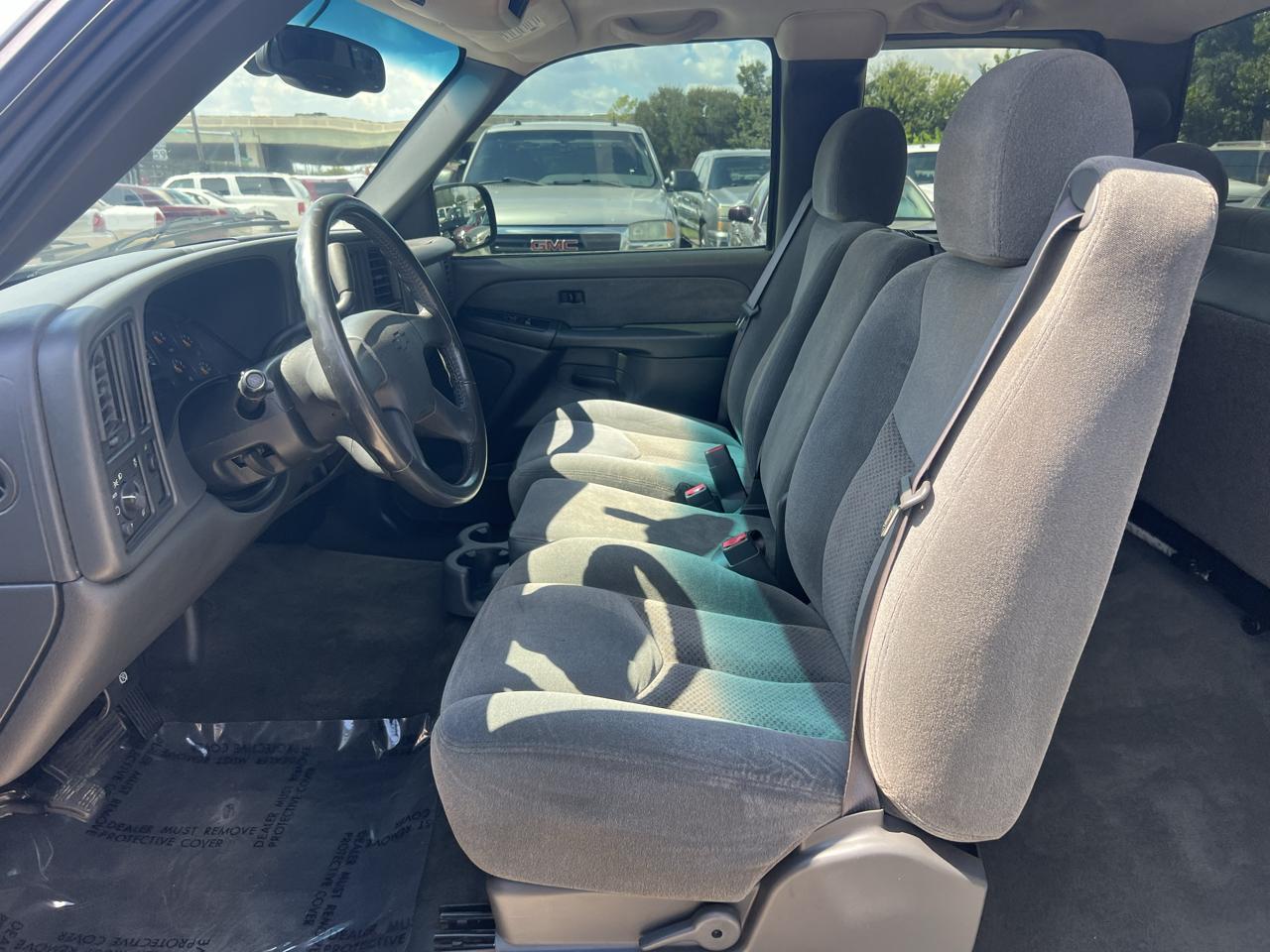 Chevrolet Silverado 1500 Ext. Cab Short Bed 2WD 2003