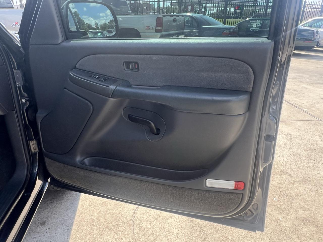 Chevrolet Silverado 1500 Ext. Cab Short Bed 2WD 2003