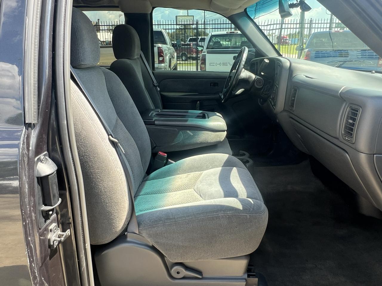 Chevrolet Silverado 1500 Ext. Cab Short Bed 2WD 2003