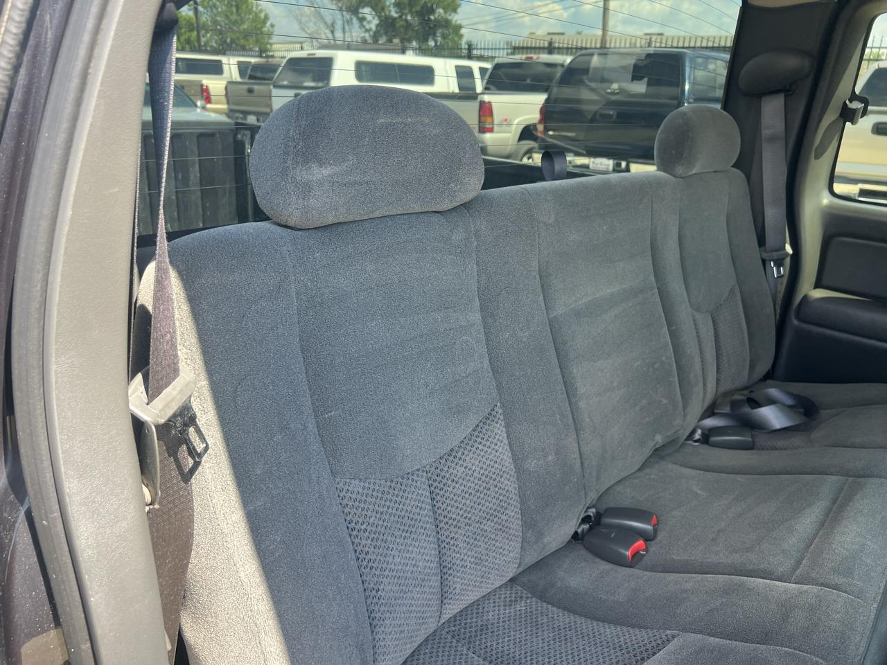 Chevrolet Silverado 1500 Ext. Cab Short Bed 2WD 2003