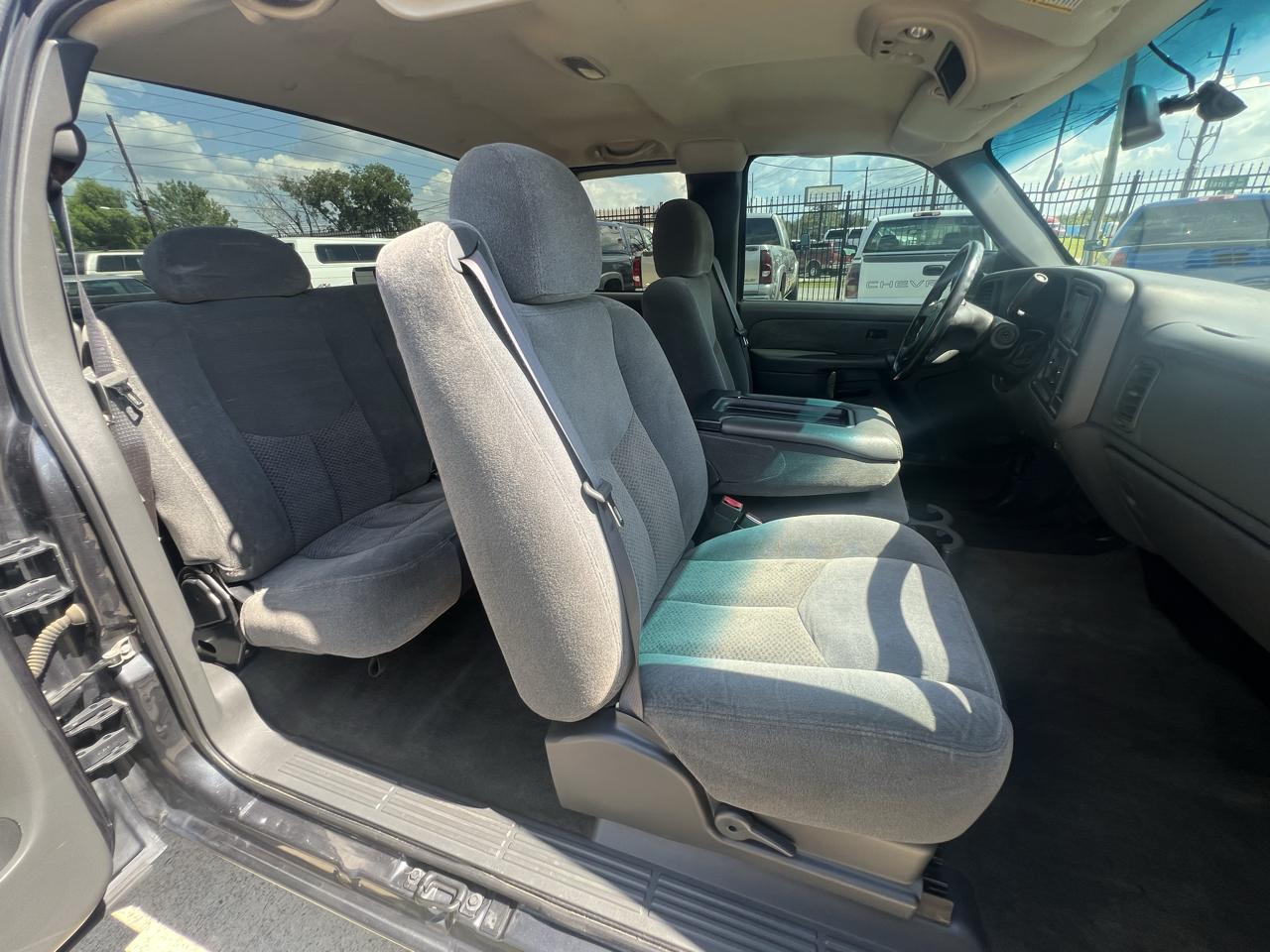 Chevrolet Silverado 1500 Ext. Cab Short Bed 2WD 2003