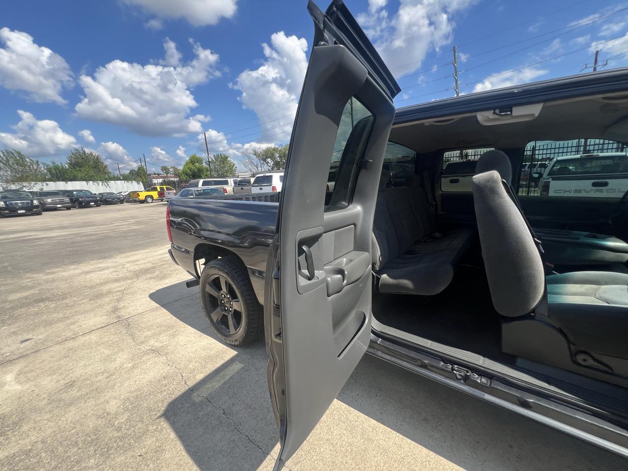 Chevrolet Silverado 1500 Ext. Cab Short Bed 2WD 2003