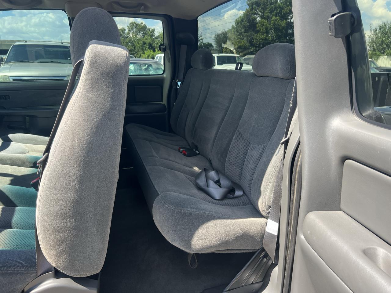 Chevrolet Silverado 1500 Ext. Cab Short Bed 2WD 2003