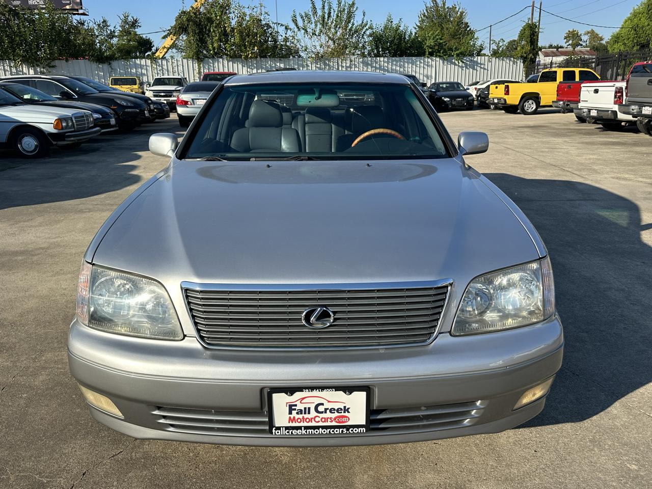 Lexus LS 400 4dr Sedan 1999