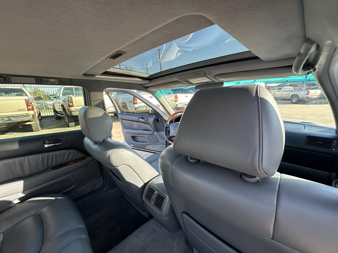 Lexus LS 400 4dr Sedan 1999