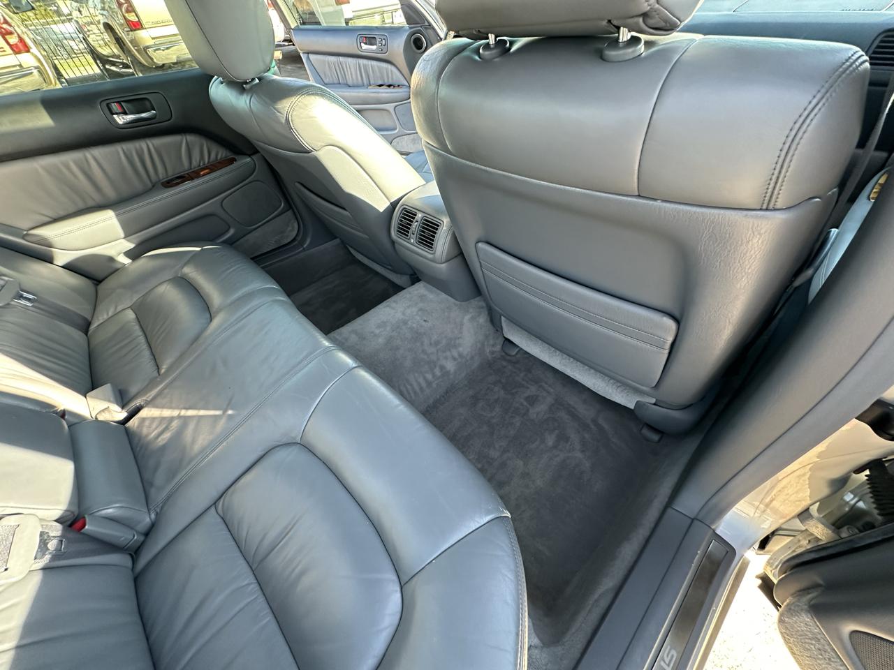 Lexus LS 400 4dr Sedan 1999