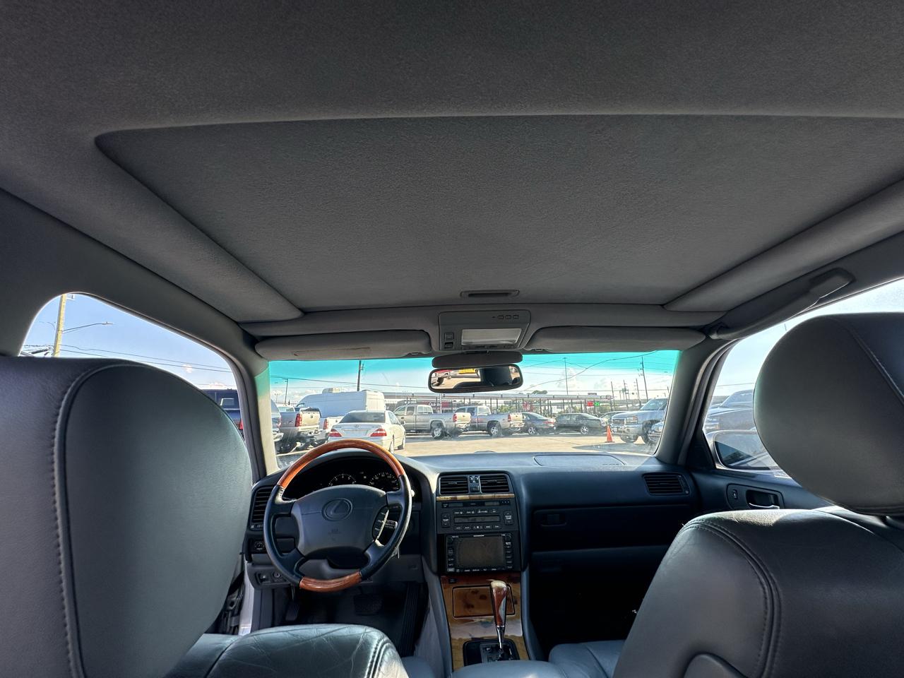 Lexus LS 400 4dr Sedan 1999