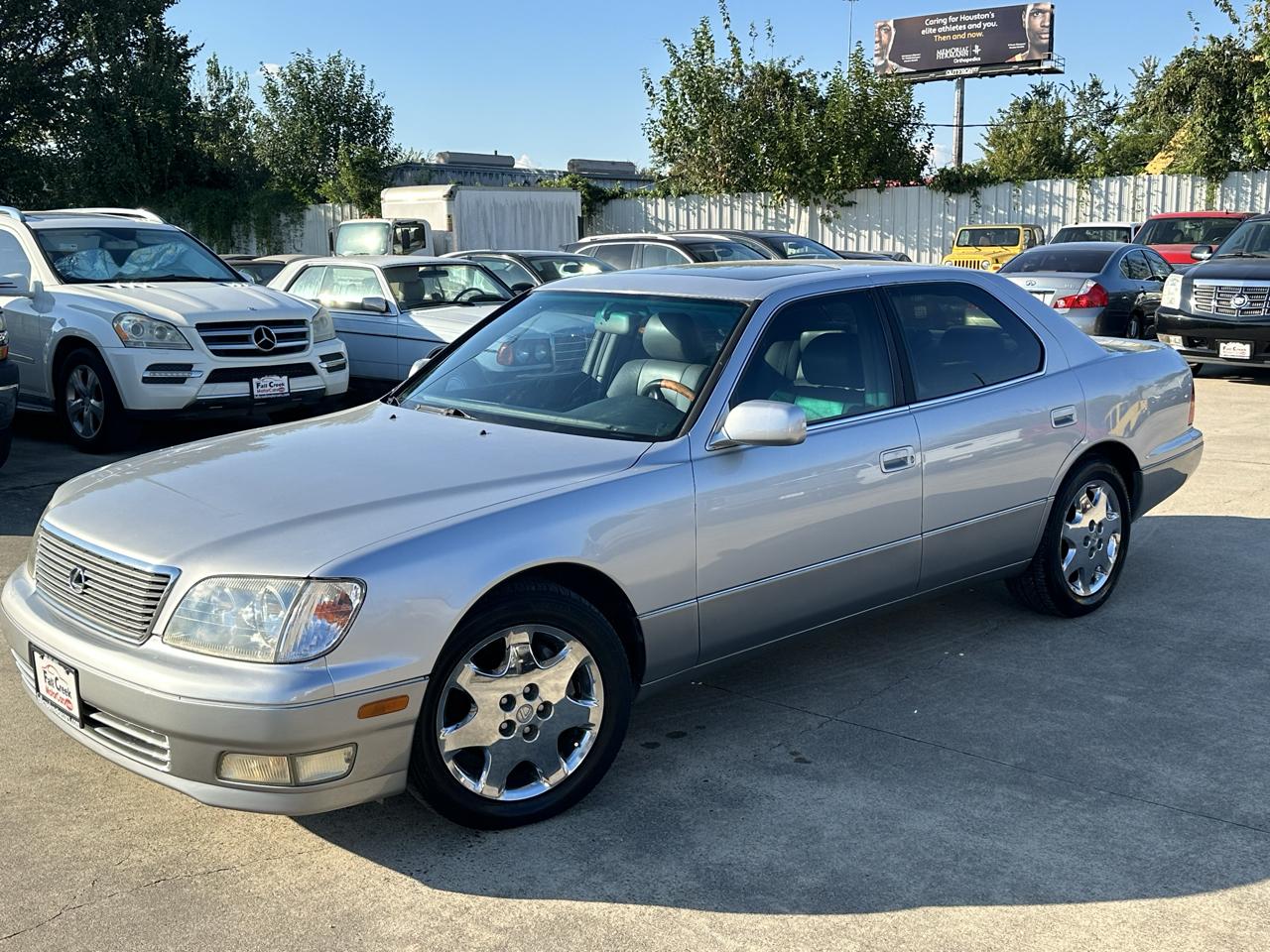 Lexus LS 400 4dr Sedan 1999