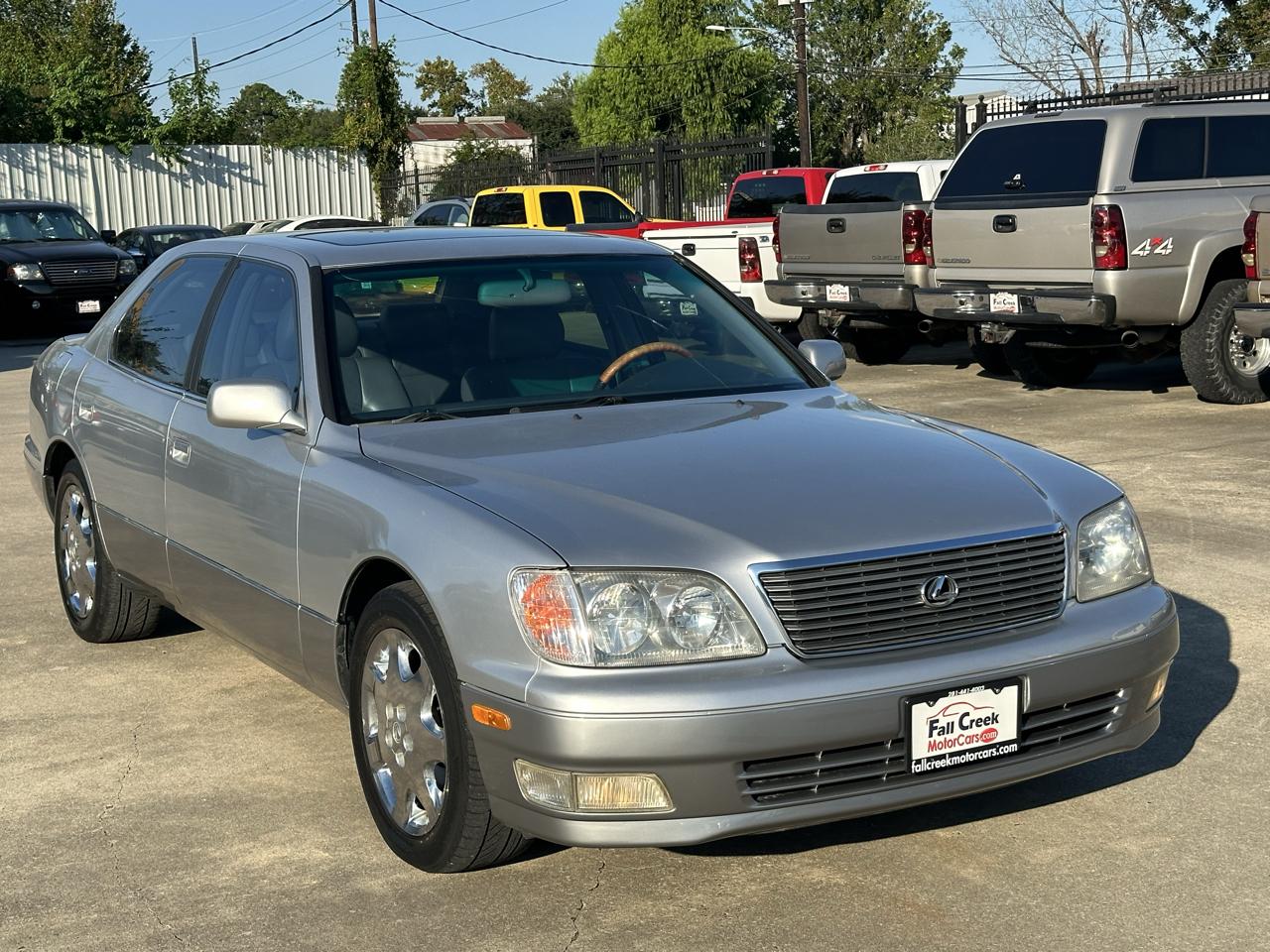 Lexus LS 400 4dr Sedan 1999