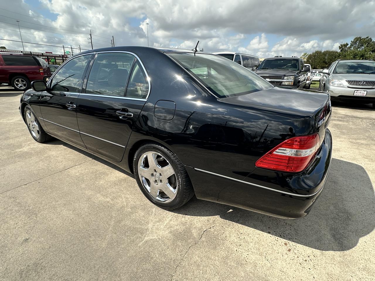Lexus LS 430  2005