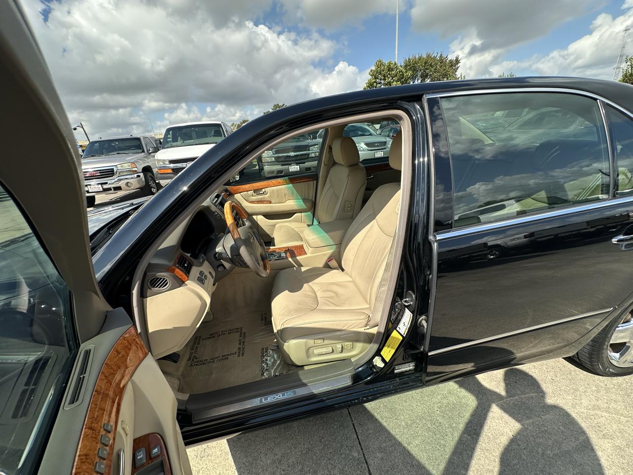 Lexus LS 430  2005