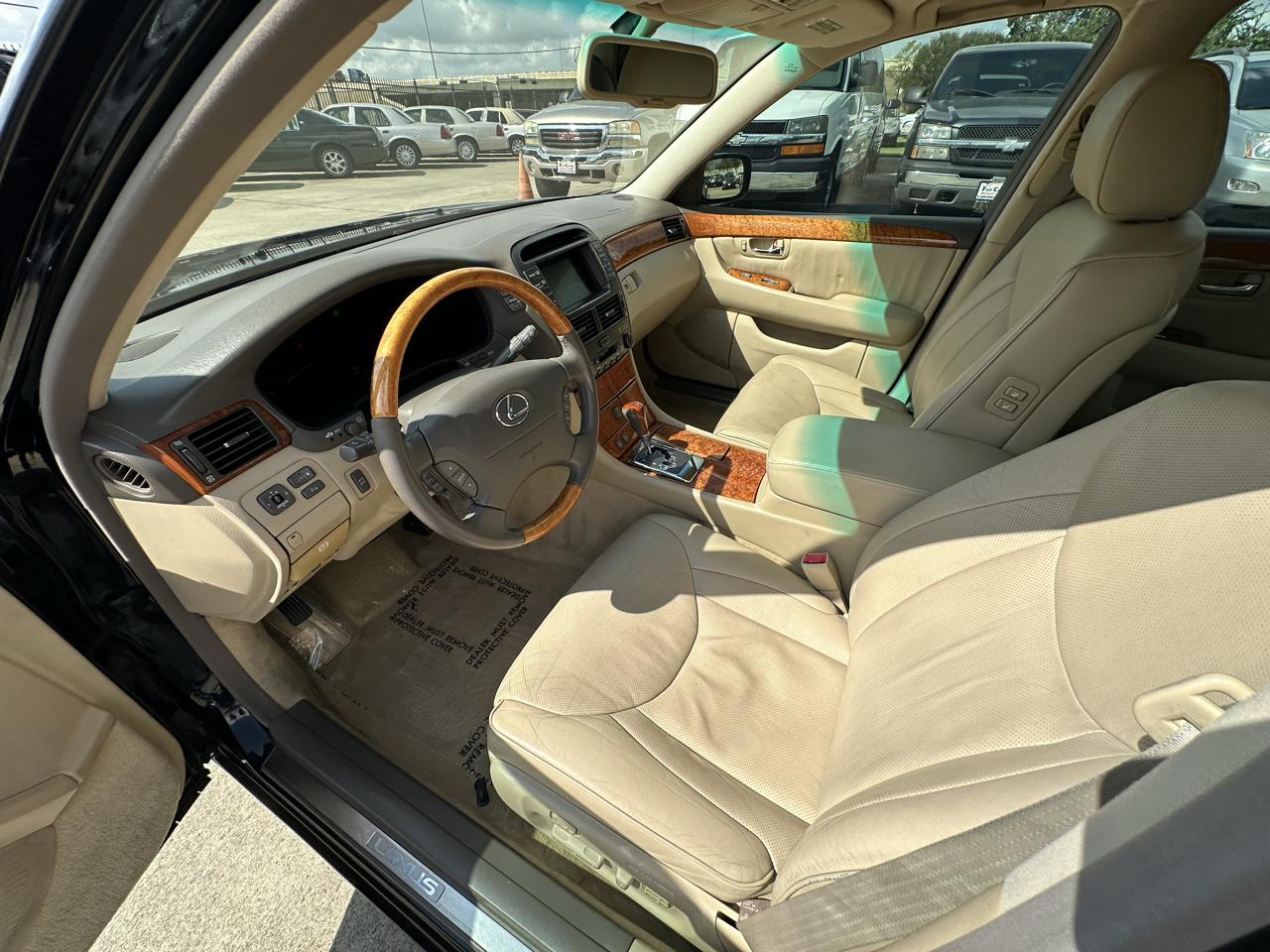 Lexus LS 430  2005