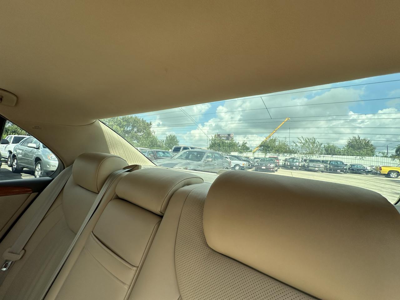 Lexus LS 430  2005