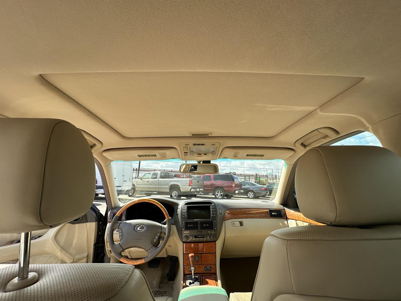 Lexus LS 430  2005