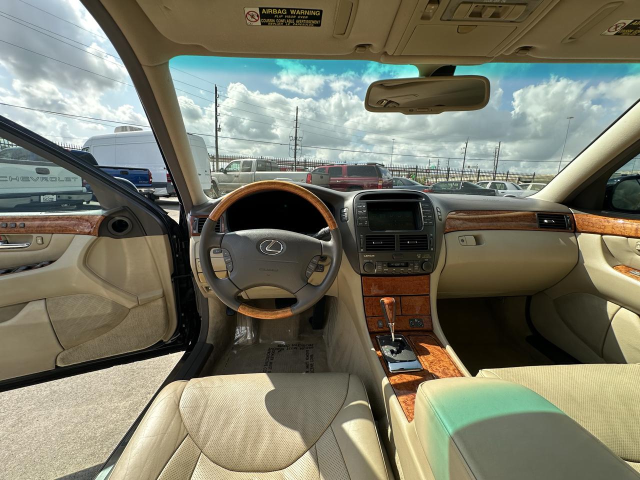Lexus LS 430  2005