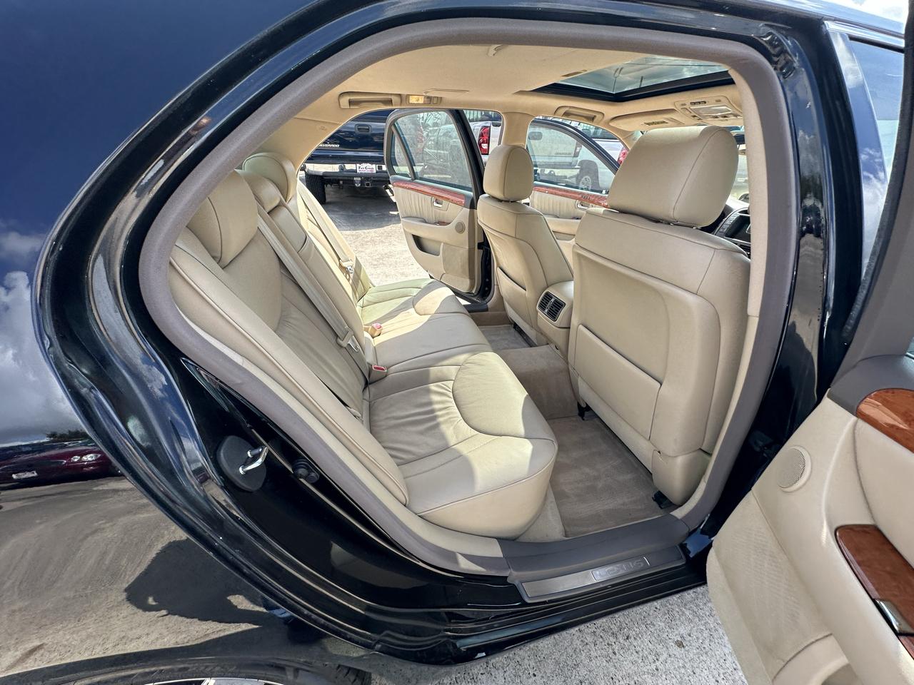 Lexus LS 430  2005