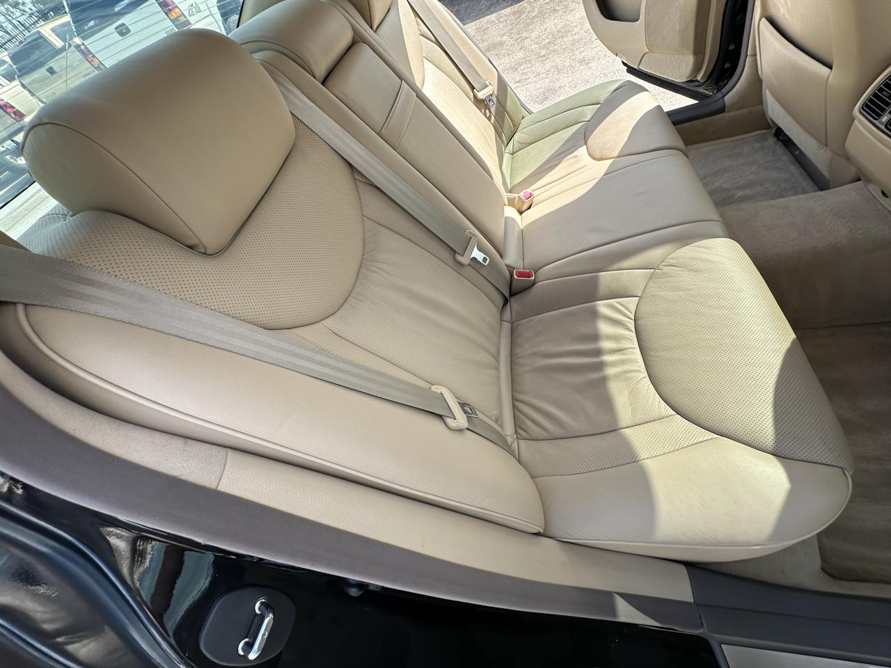 Lexus LS 430  2005
