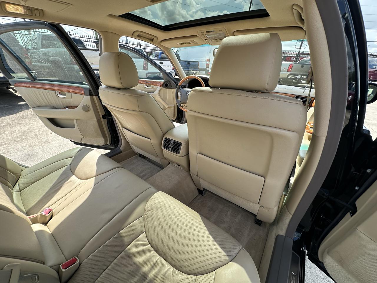 Lexus LS 430  2005