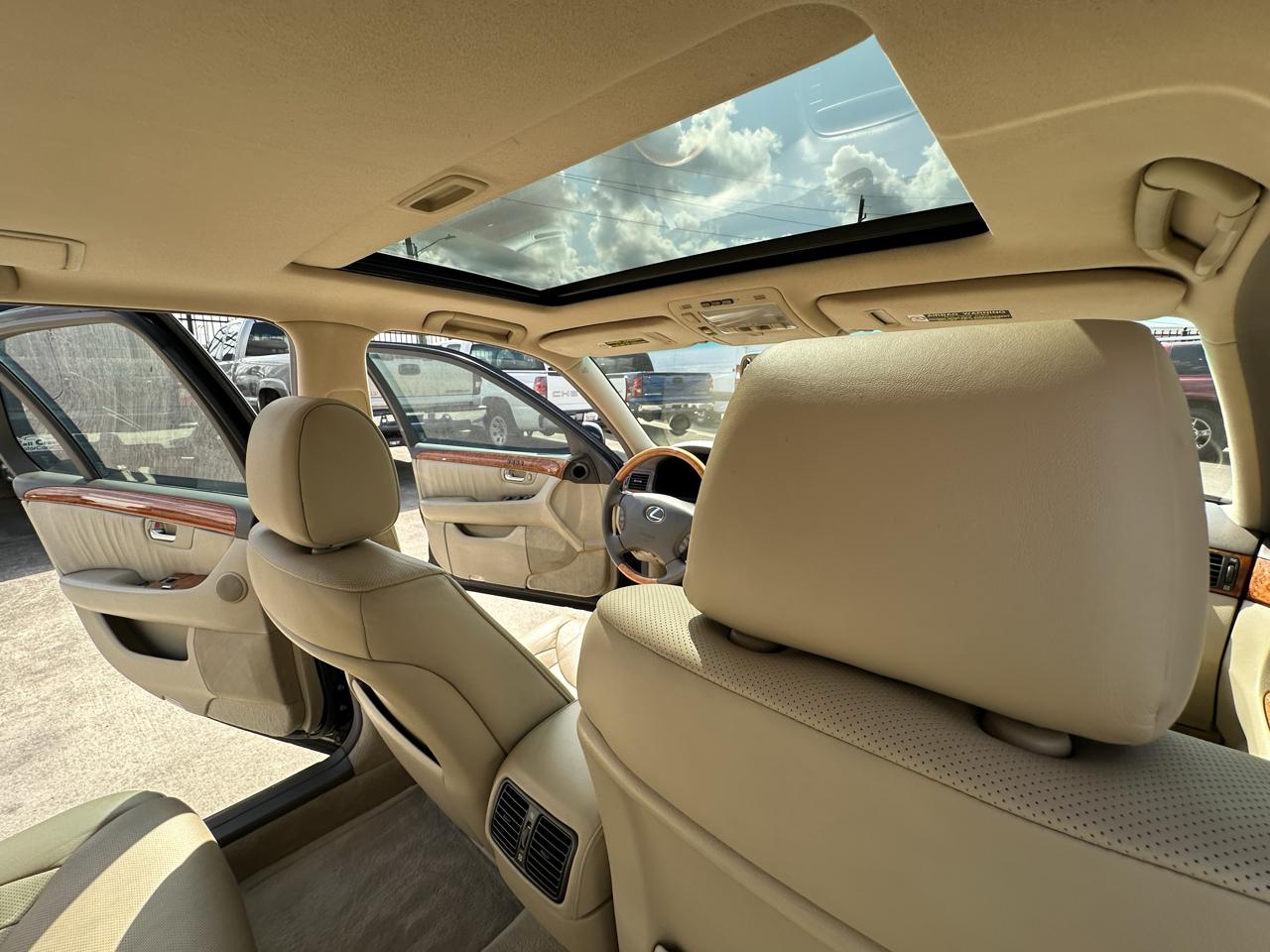 Lexus LS 430  2005
