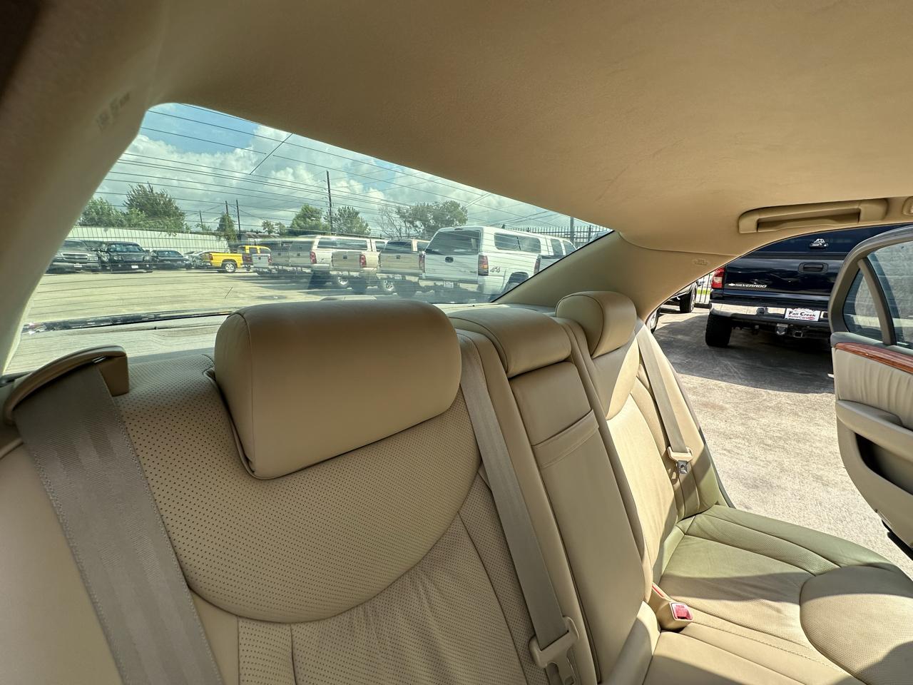 Lexus LS 430  2005