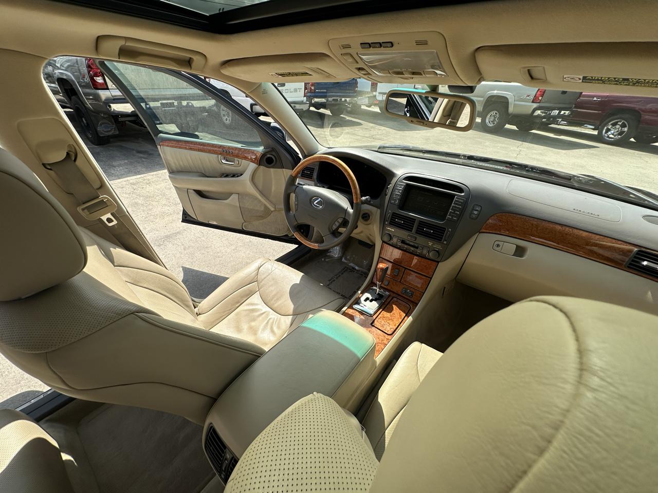 Lexus LS 430  2005