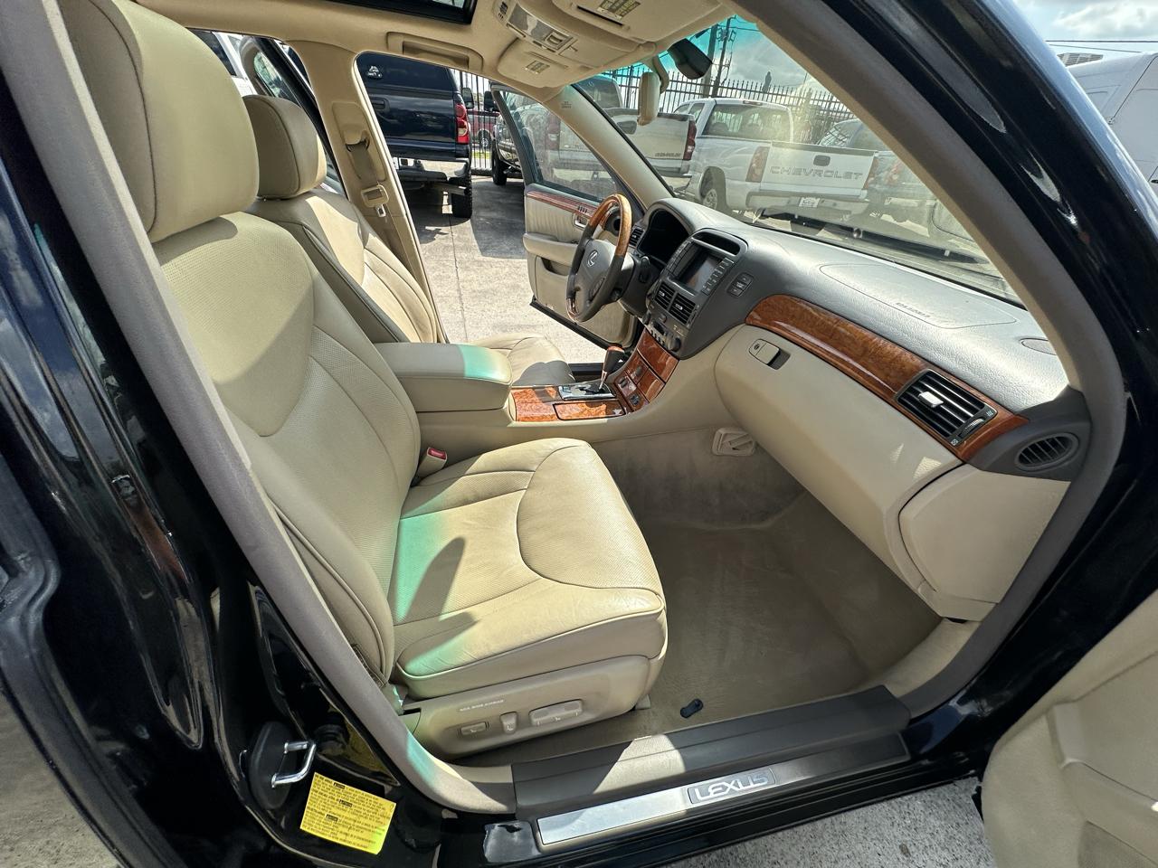 Lexus LS 430  2005