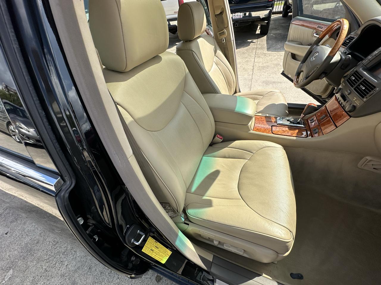 Lexus LS 430  2005