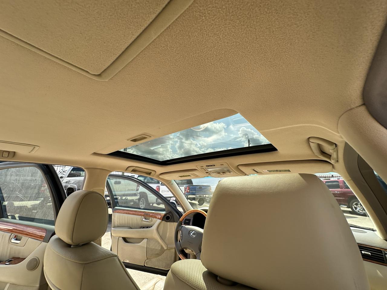 Lexus LS 430  2005
