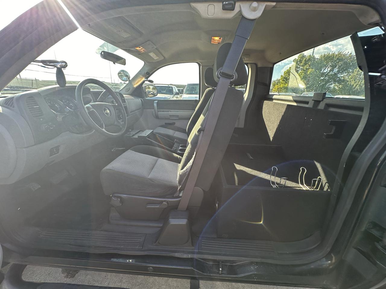 Chevrolet Silverado 2500HD Ext. Cab Short Bed 2WD 2009