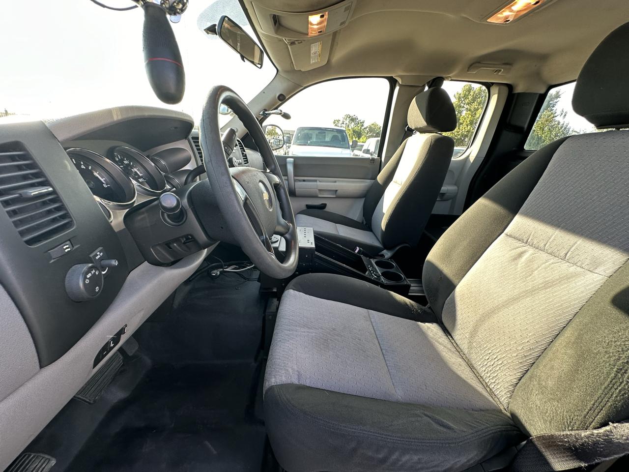 Chevrolet Silverado 2500HD Ext. Cab Short Bed 2WD 2009