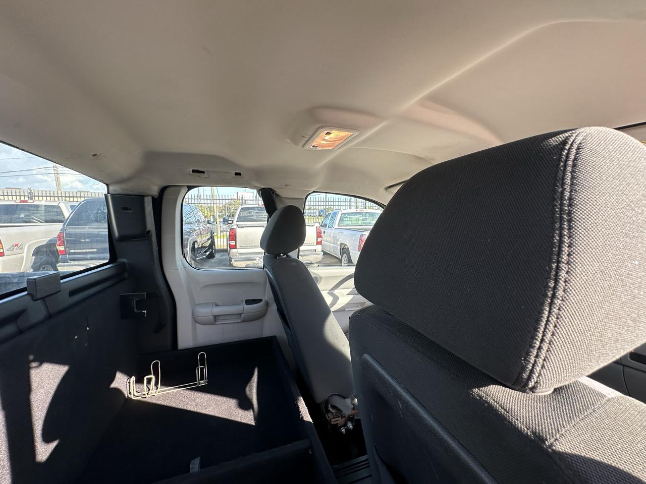 Chevrolet Silverado 2500HD Ext. Cab Short Bed 2WD 2009