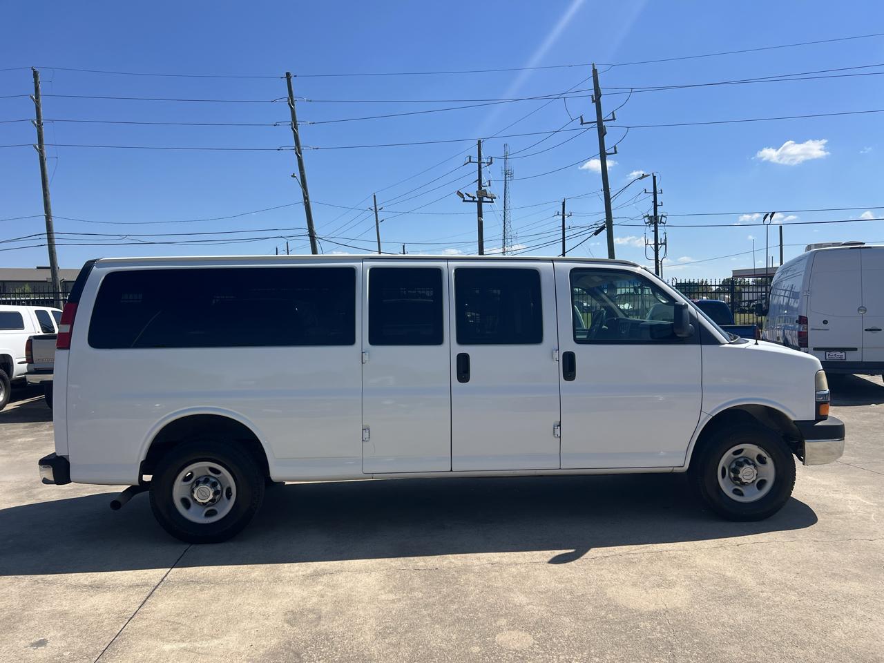 Chevrolet Express LS 3500 Extended 2008