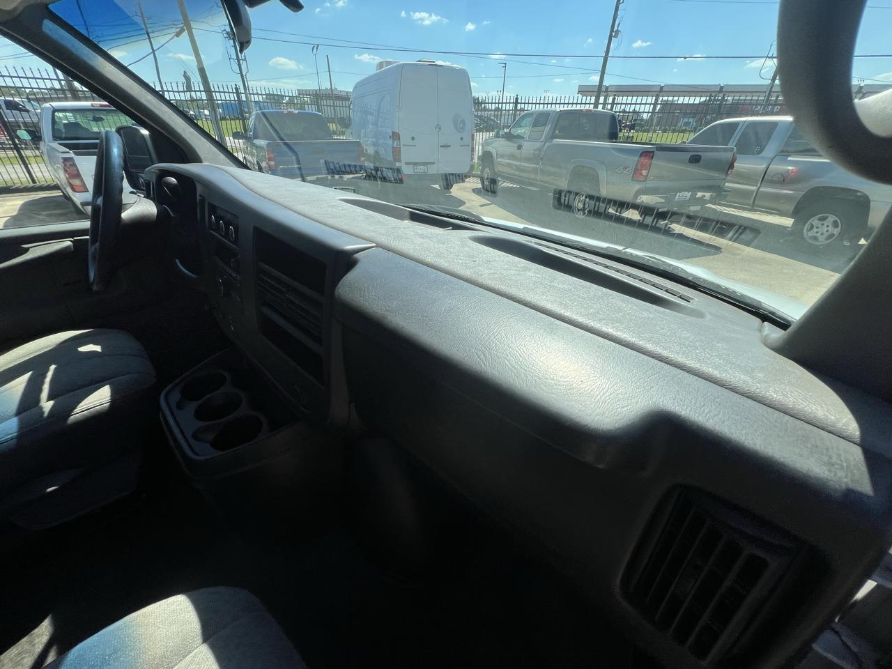 Chevrolet Express LS 3500 Extended 2008