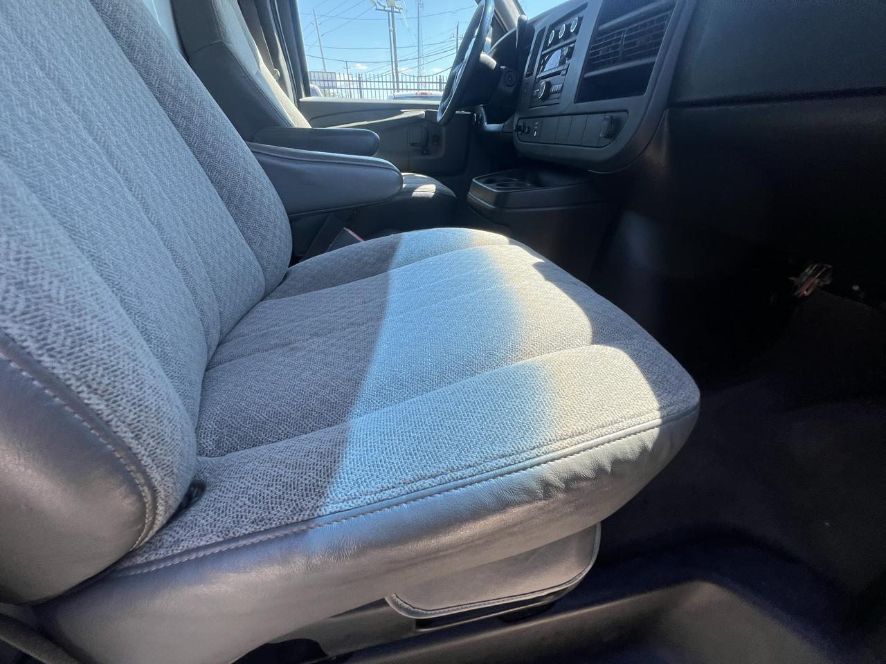 Chevrolet Express LS 3500 Extended 2008
