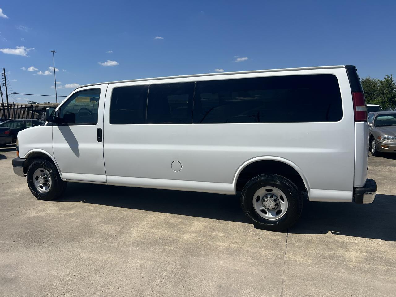 Chevrolet Express LS 3500 Extended 2008