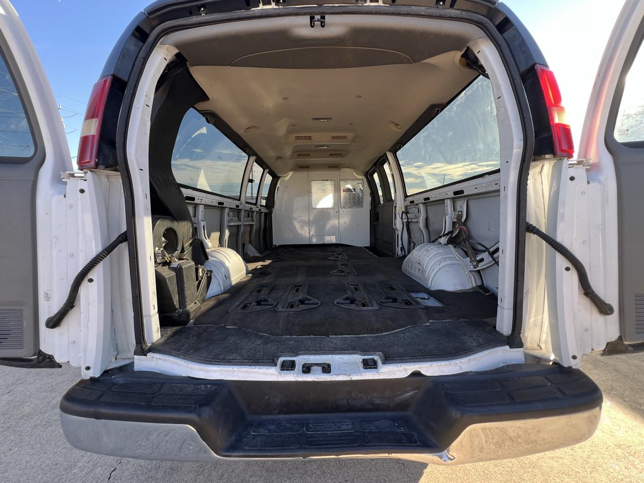 Chevrolet Express LS 3500 Extended 2008