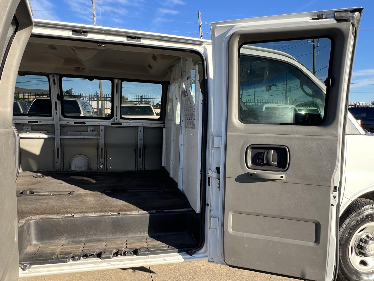 Chevrolet Express LS 3500 Extended 2008