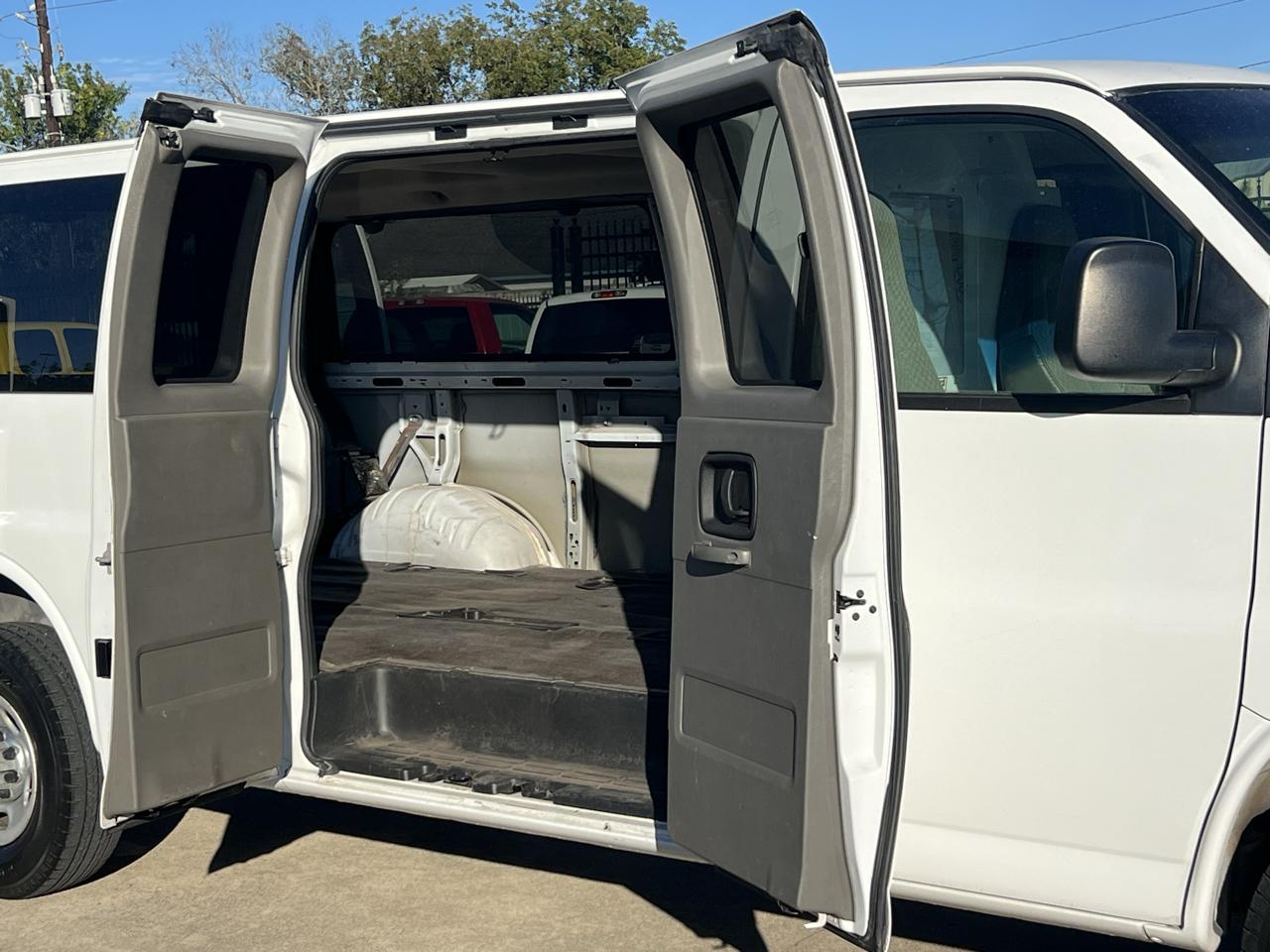 Chevrolet Express LS 3500 Extended 2008