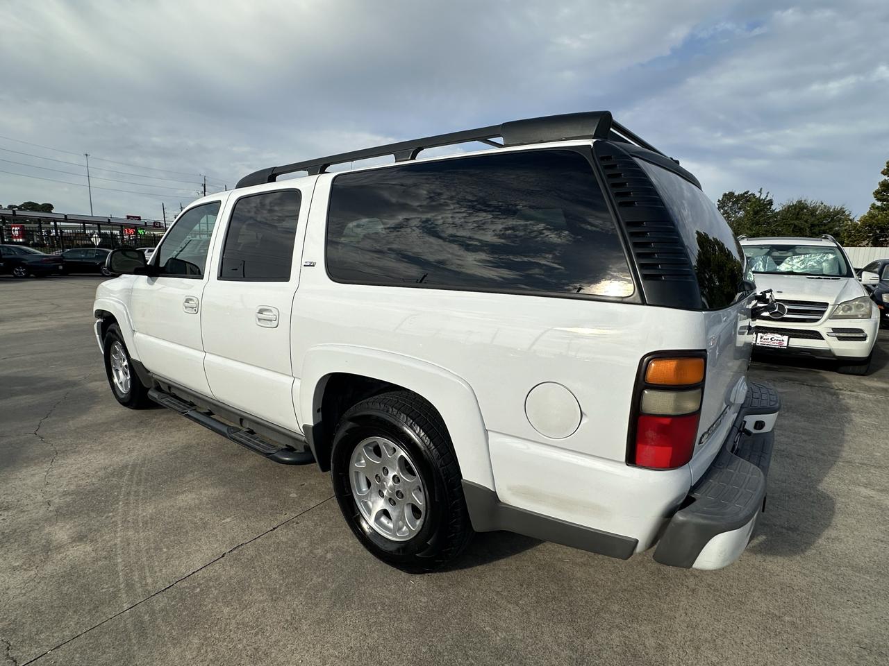 Chevrolet Suburban 4dr 1500 2WD Z71 2005