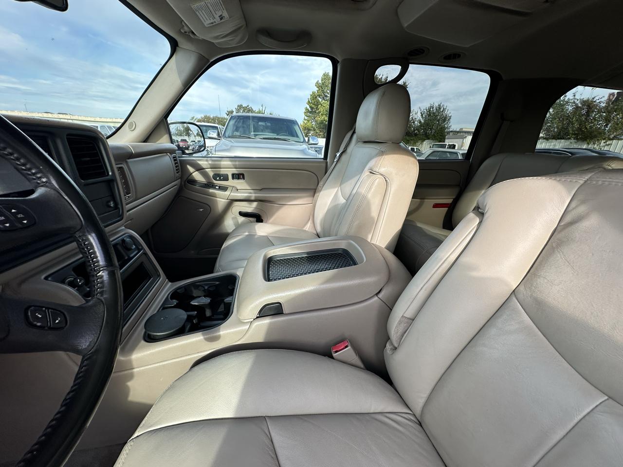Chevrolet Suburban 4dr 1500 2WD Z71 2005