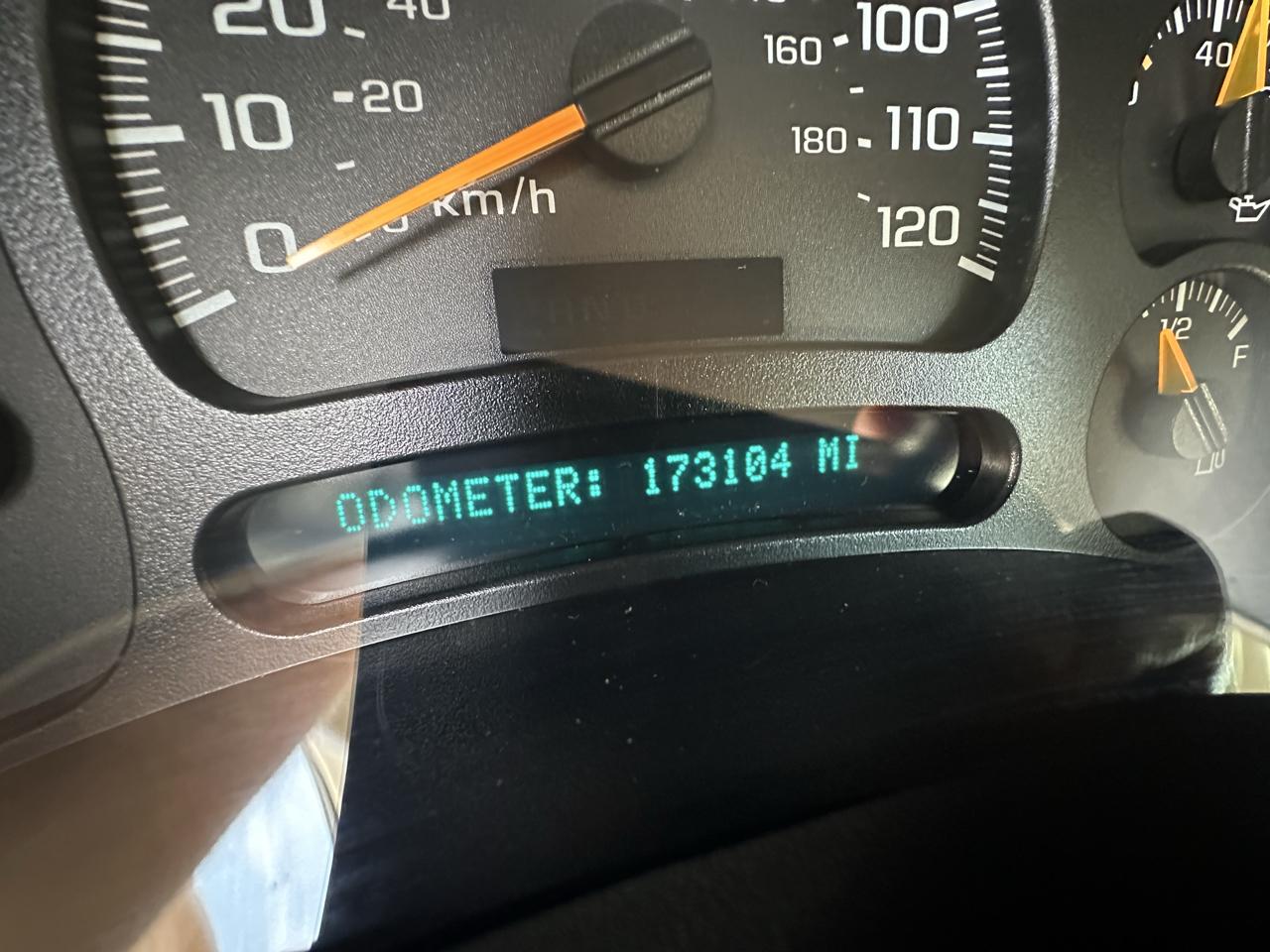 Chevrolet Suburban 4dr 1500 2WD Z71 2005