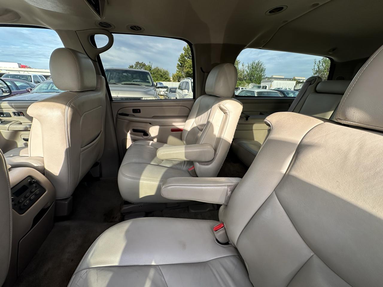 Chevrolet Suburban 4dr 1500 2WD Z71 2005