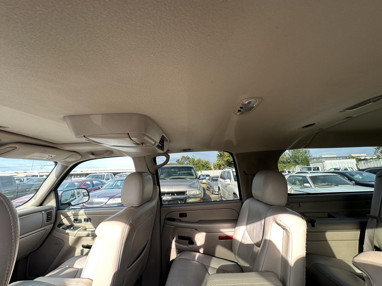 Chevrolet Suburban 4dr 1500 2WD Z71 2005