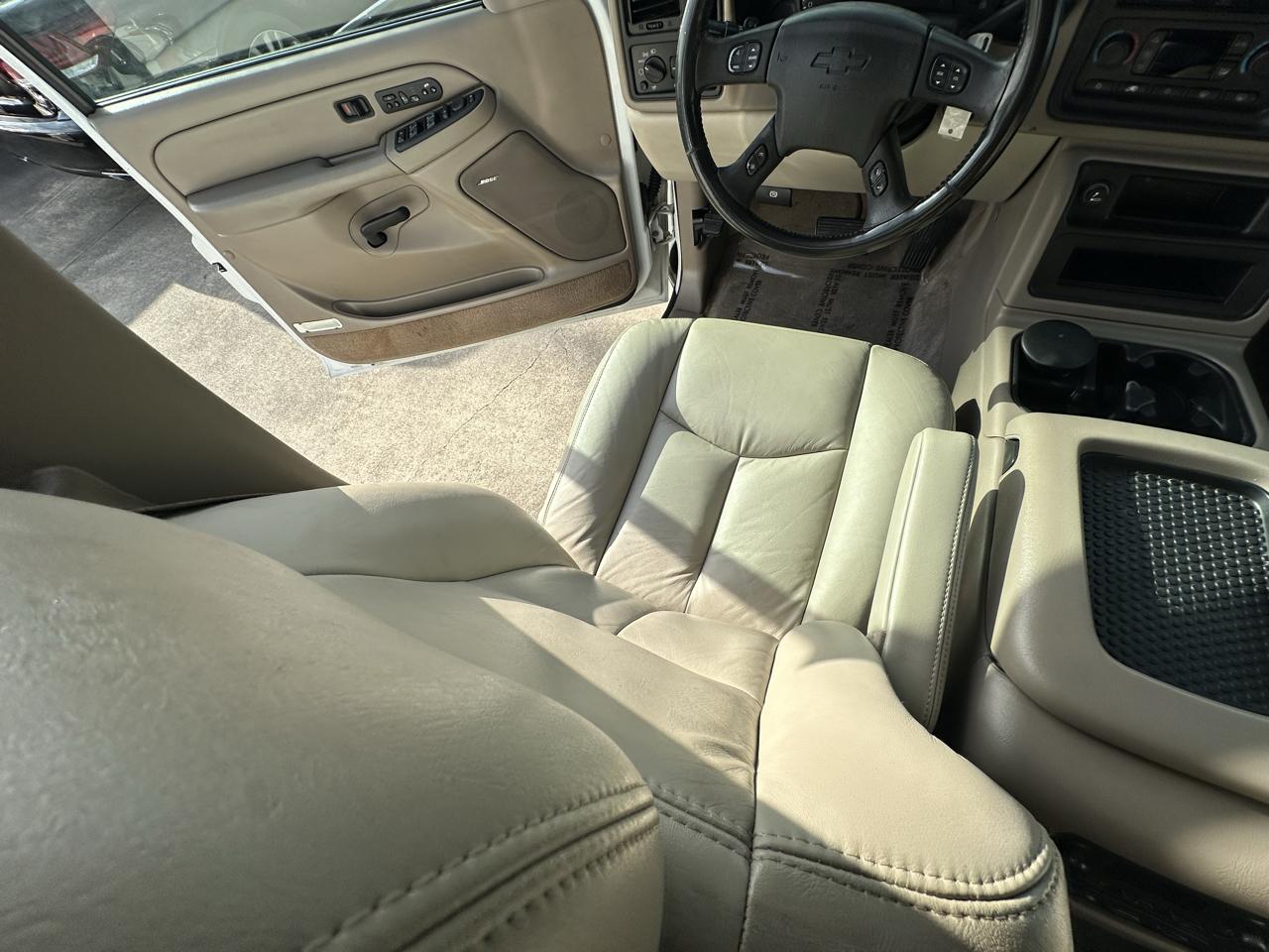 Chevrolet Suburban 4dr 1500 2WD Z71 2005
